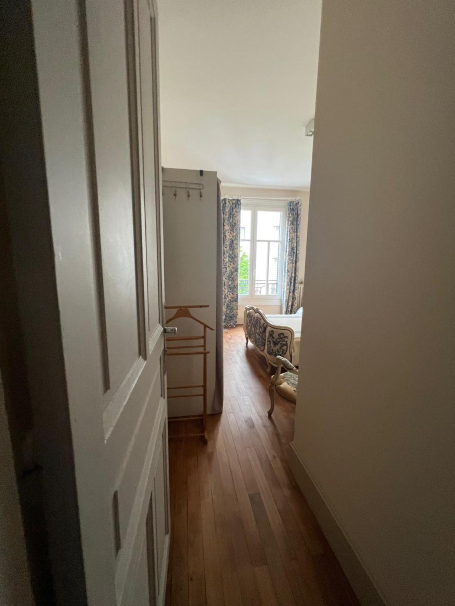 Hyper Centre ,Jolie Chambre Climatisee Avec Parking Securise Gratuit 克莱蒙费朗 外观 照片